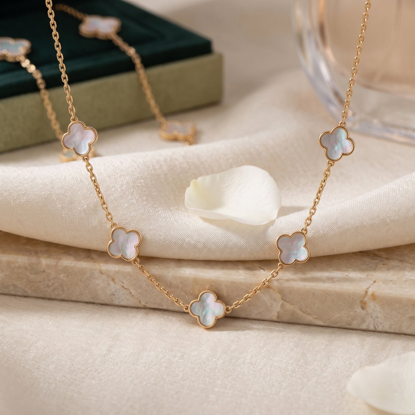 Five Motif Four Leaf Clover Necklace - Gold