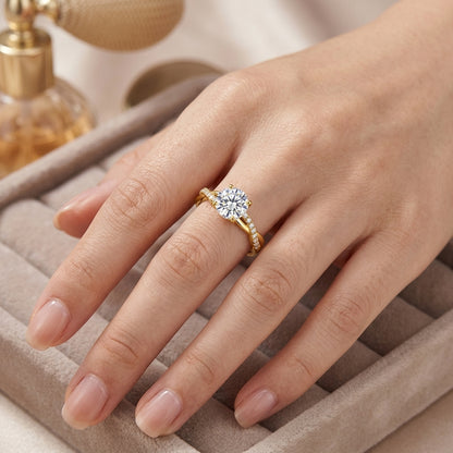 925 Sterling Silver Twisted Infinity Ring with Cubic Zirconia - Gold