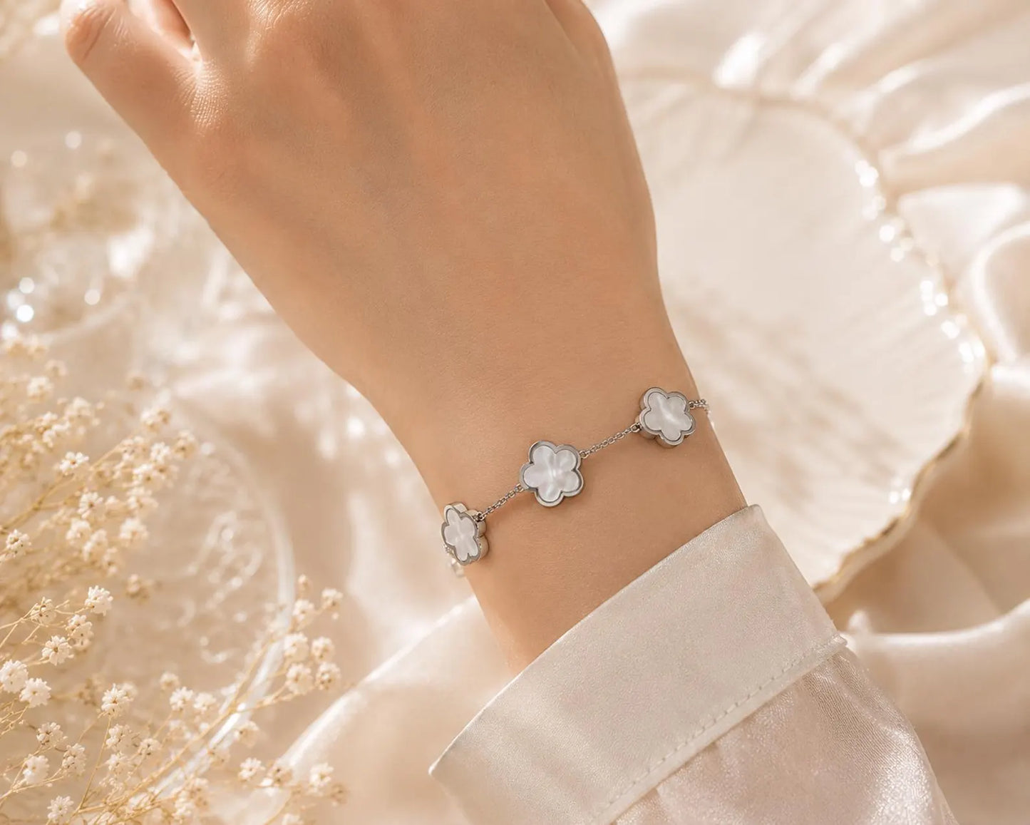 Multi Pearl Clover Bracelet – Silver