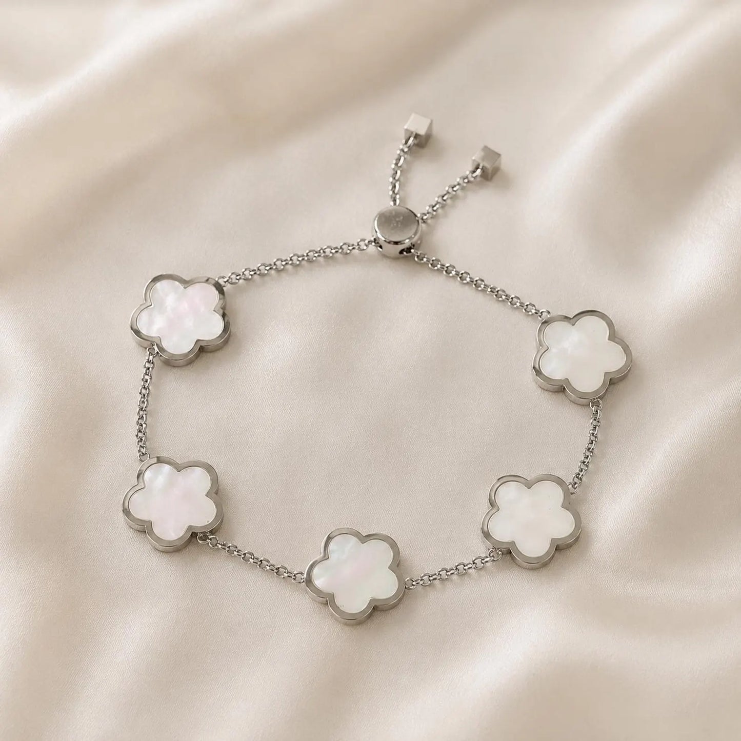 Multi Pearl Clover Bracelet – Silver