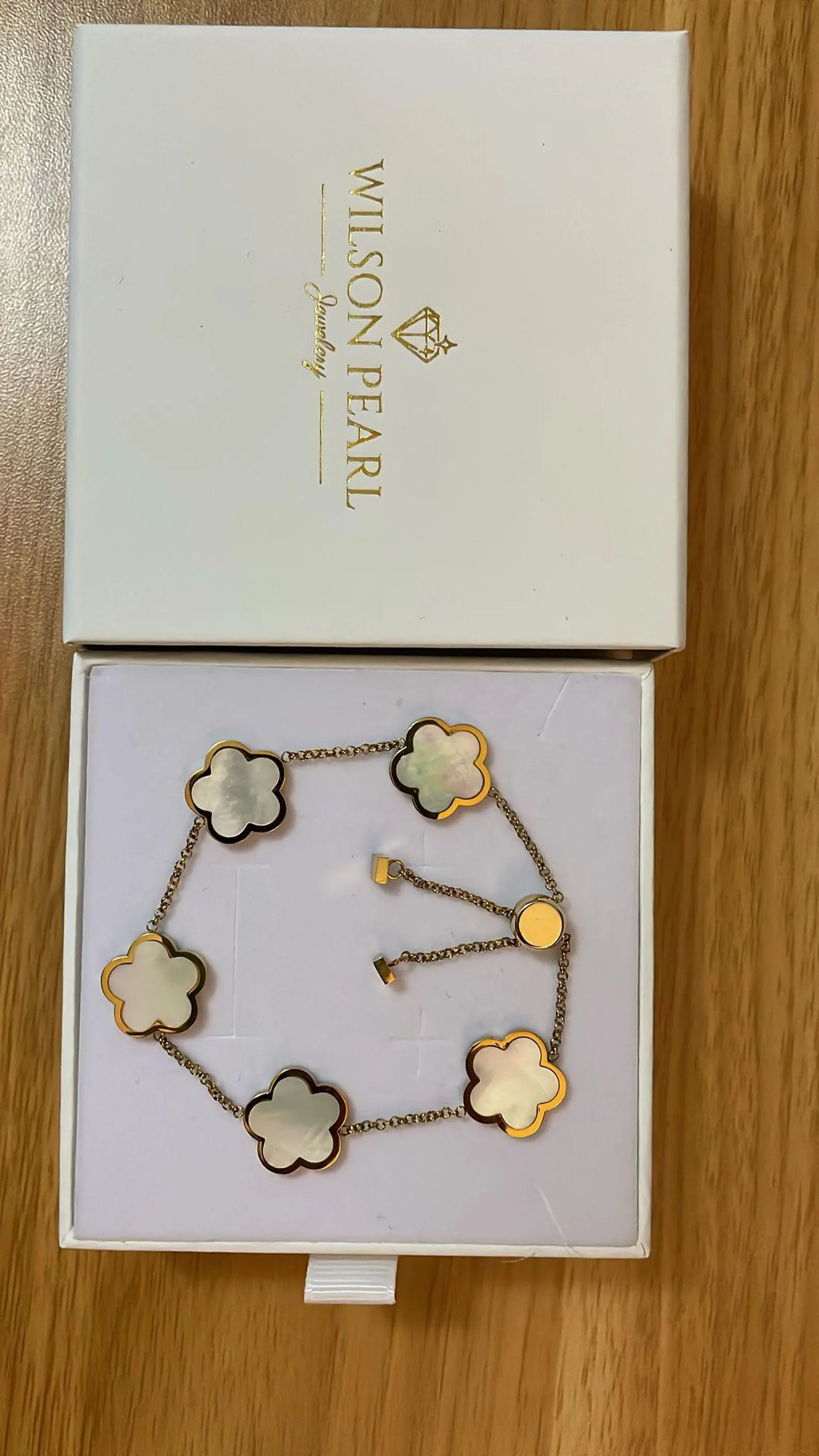 Multi Pearl Clover Bracelet – Gold